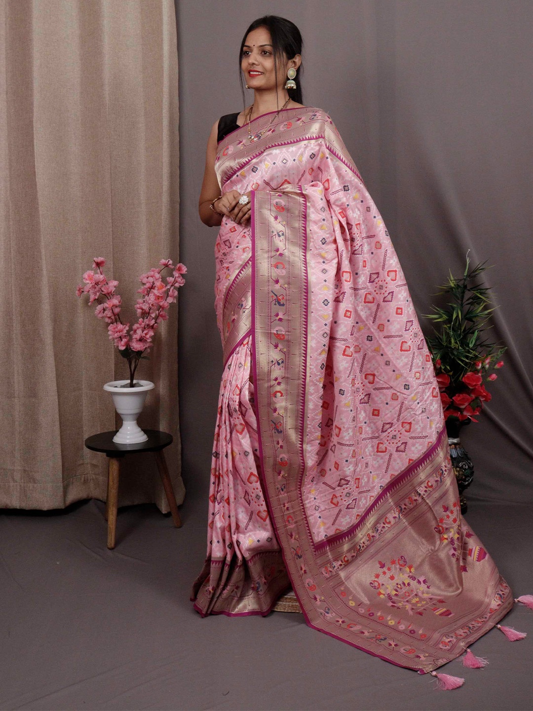 

Mitera Pink & Gold-Toned Woven Design Zari Ethnic Motifs Silk Blend Patola Saree