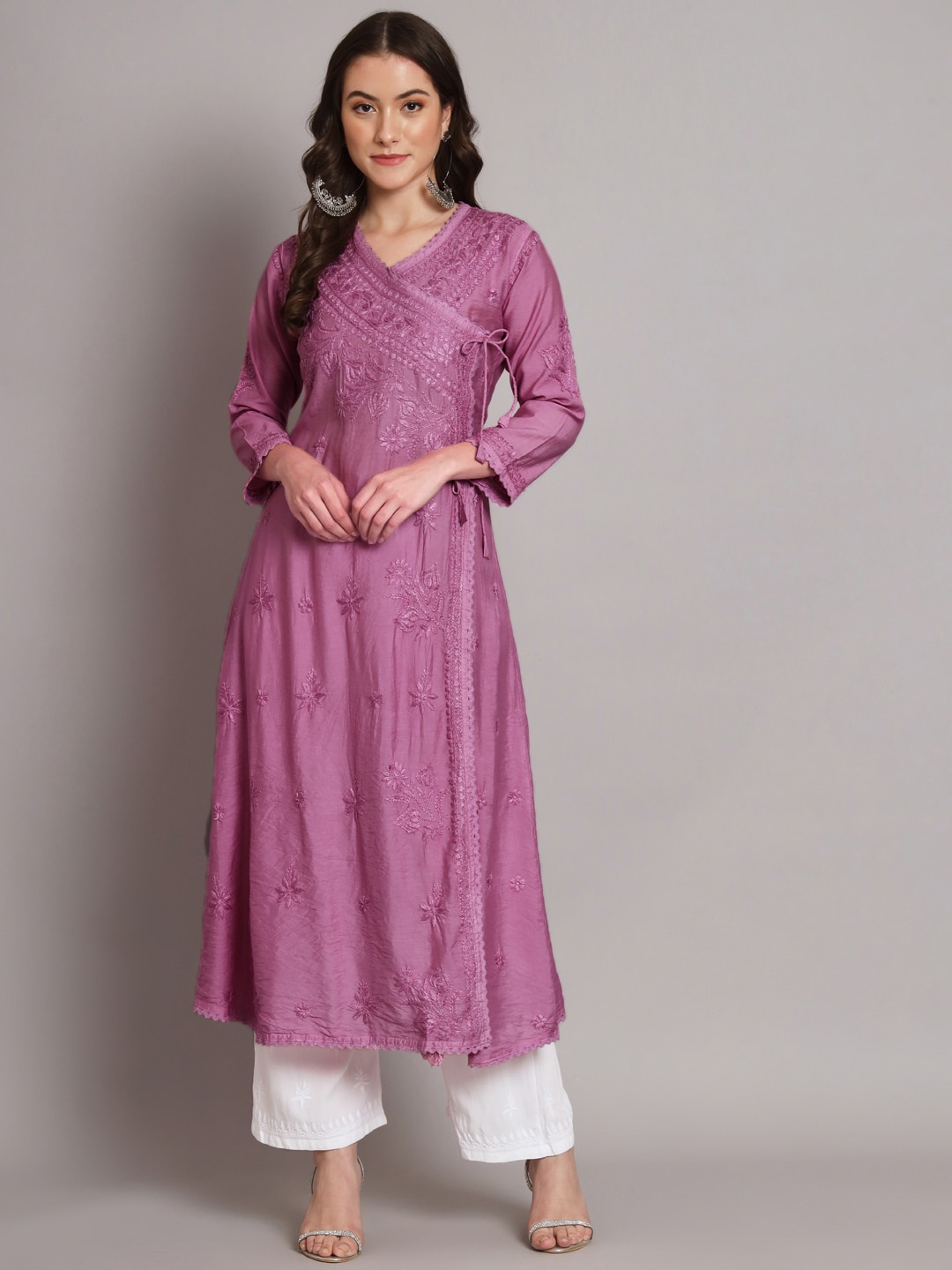 

PARAMOUNT CHIKAN Floral Embroidered Chikankari Chanderi Cotton Kurta, Mauve