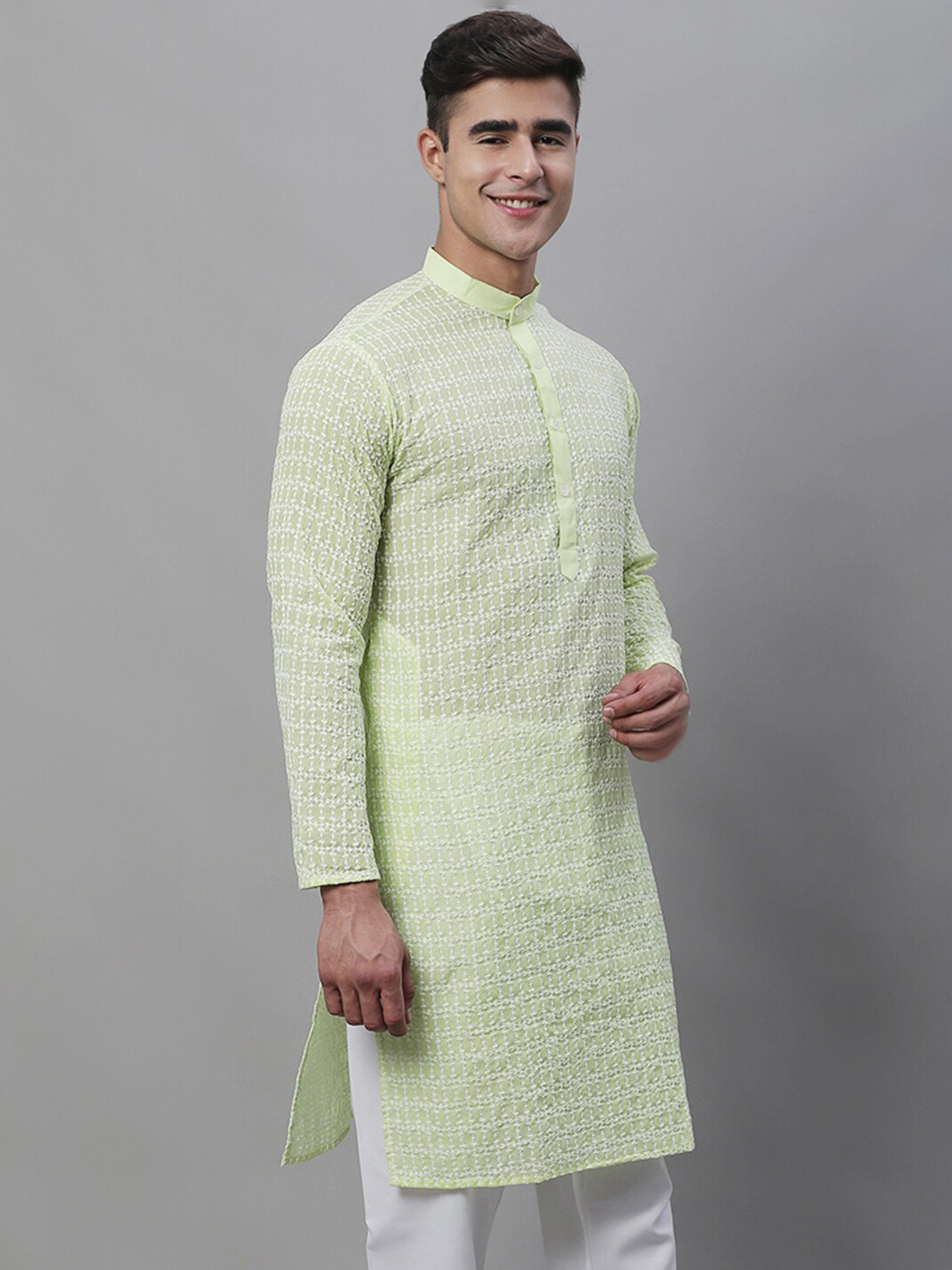 

SOJANYA Geometric Embroidered Thread Work Pure Cotton Kurta, Green