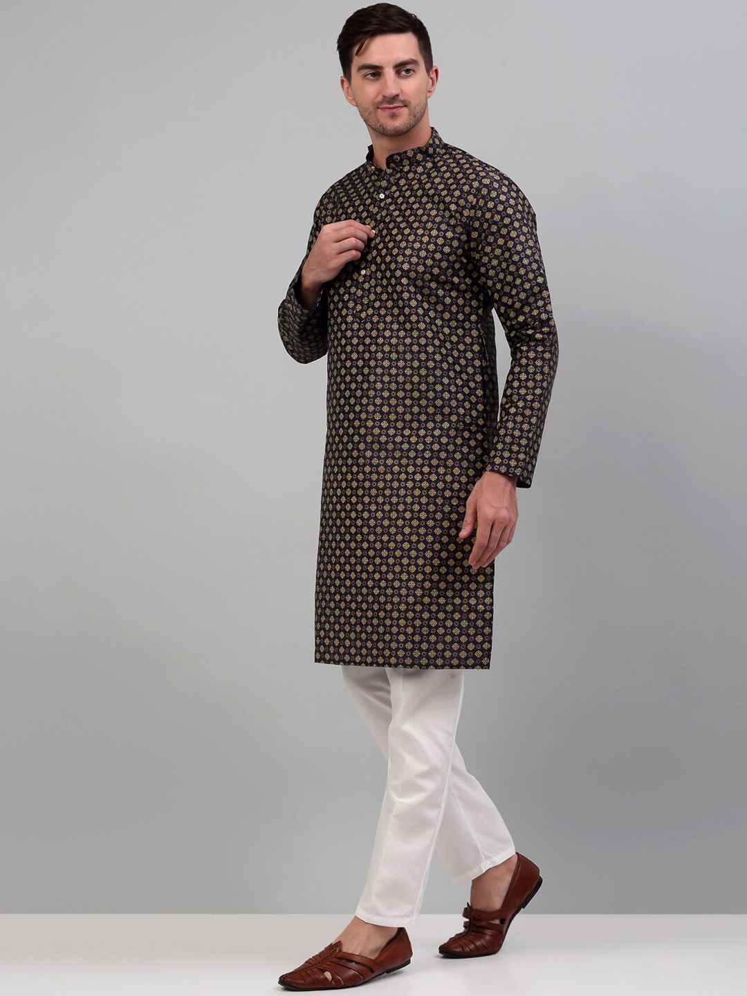 

Jompers Ethnic Motifs Printed Band Collar Regular Kurta with Pyjamas, Navy blue