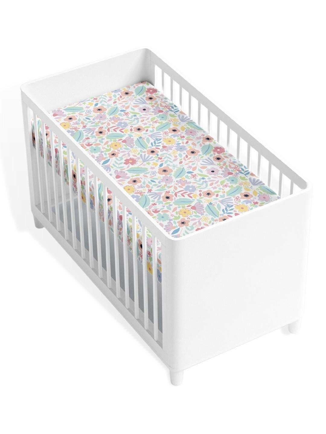 

haus & kinder White Ditsy Bloom 186 TC Pure Cotton Flat Crib Bedsheet