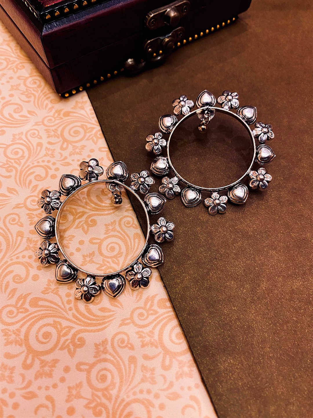 

ATIBELLE Silver-Plated & Floral Shaped Circular Hoops Earrings