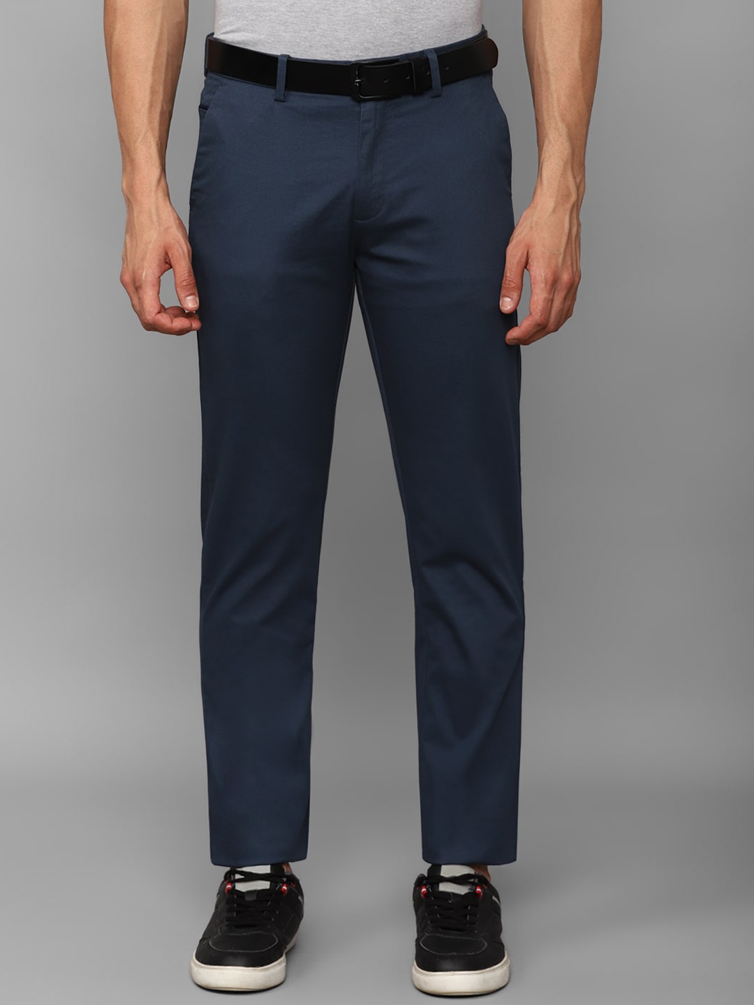 

Allen Solly Men Mid-Rise Plain Cotton Chinos Trousers, Navy blue