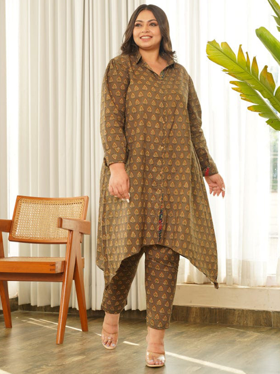 

NANGALIA RUCHIRA Printed Top & Trouser Co-Ords, Brown