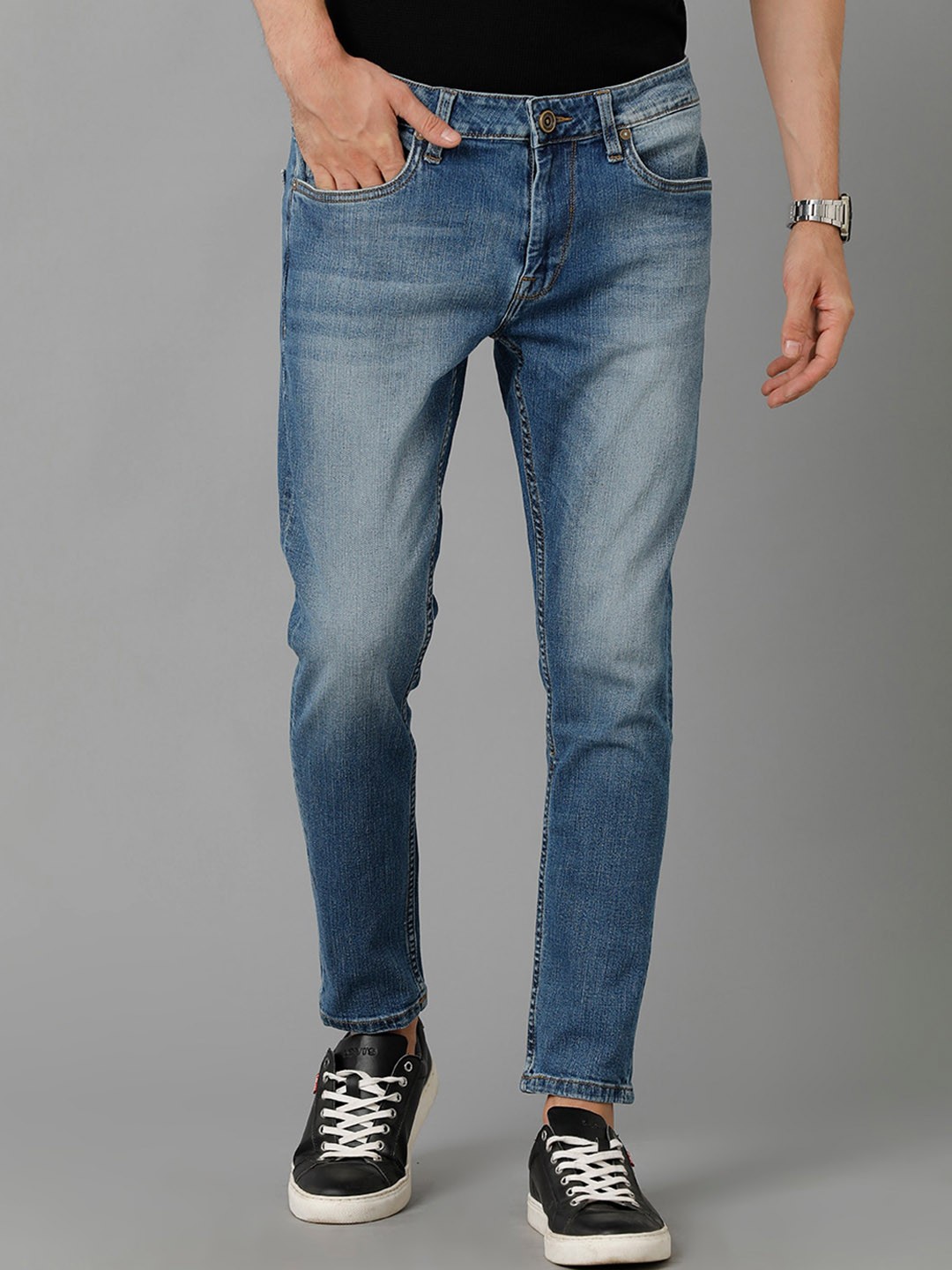 

Voi Jeans Men Skinny Fit Light Fade Mid-Rise Stretchable Jeans, Blue