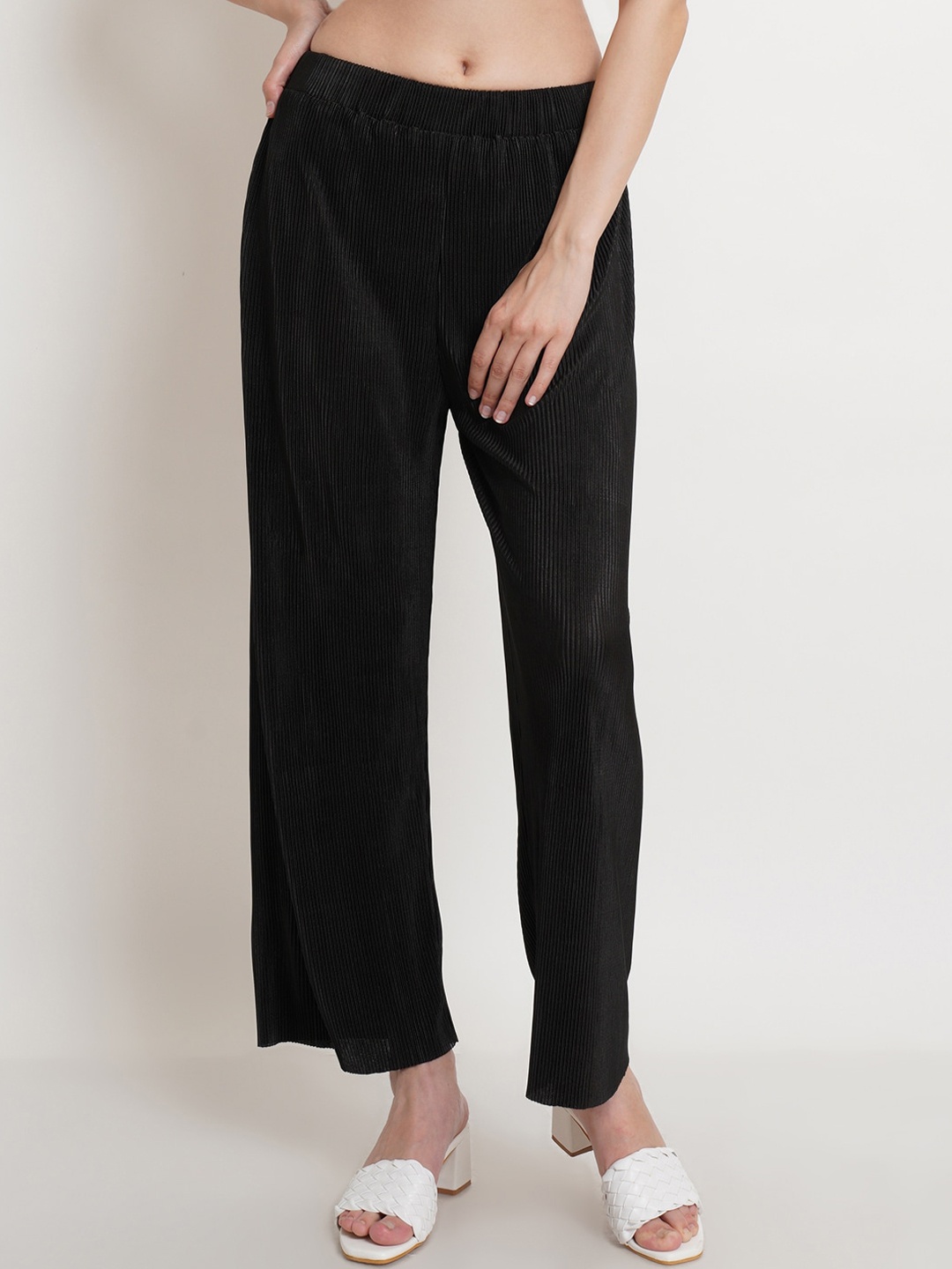 

Popwings Women Relaxed Straight Leg Loose Fit High-Rise Wrinkle Free Trousers, Black