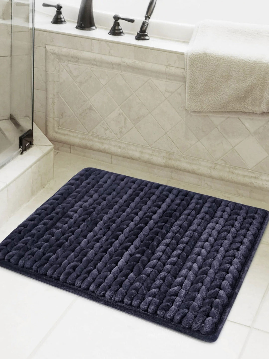 

LUXEHOME INTERNATIONAL Navy-Blue Textured 3000 GSM Memory Foam Bath Mat