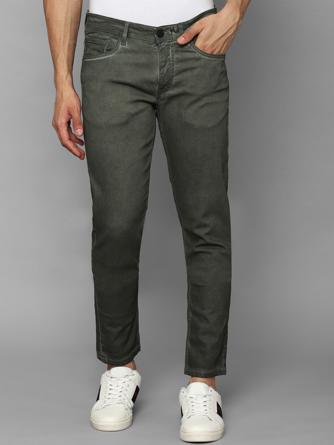 

Allen Solly Sport Men Skinny Fit Clean Look Stretchable Jeans, Green
