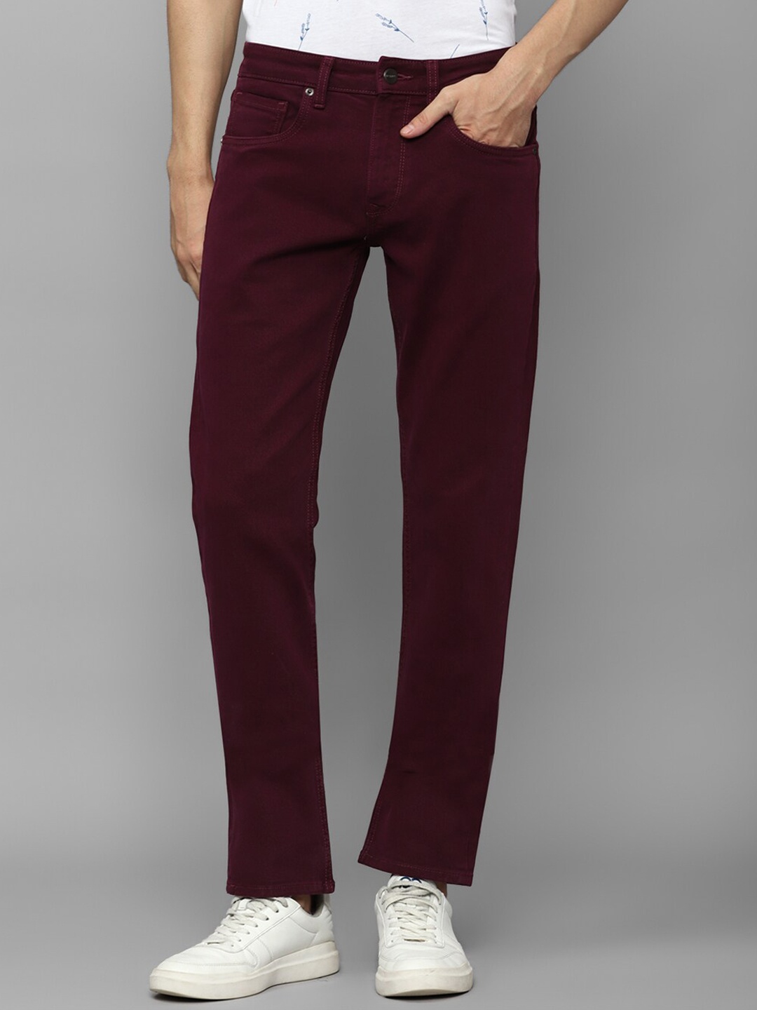 

Louis Philippe Jeans Men Mid-Rise Slim Fit Clean Look Jeans, Maroon