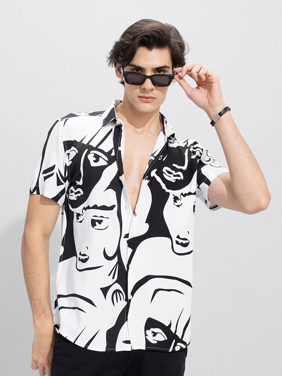 

Snitch Men Black & White Printed Slim Fit Opaque Printed Casual Shirt