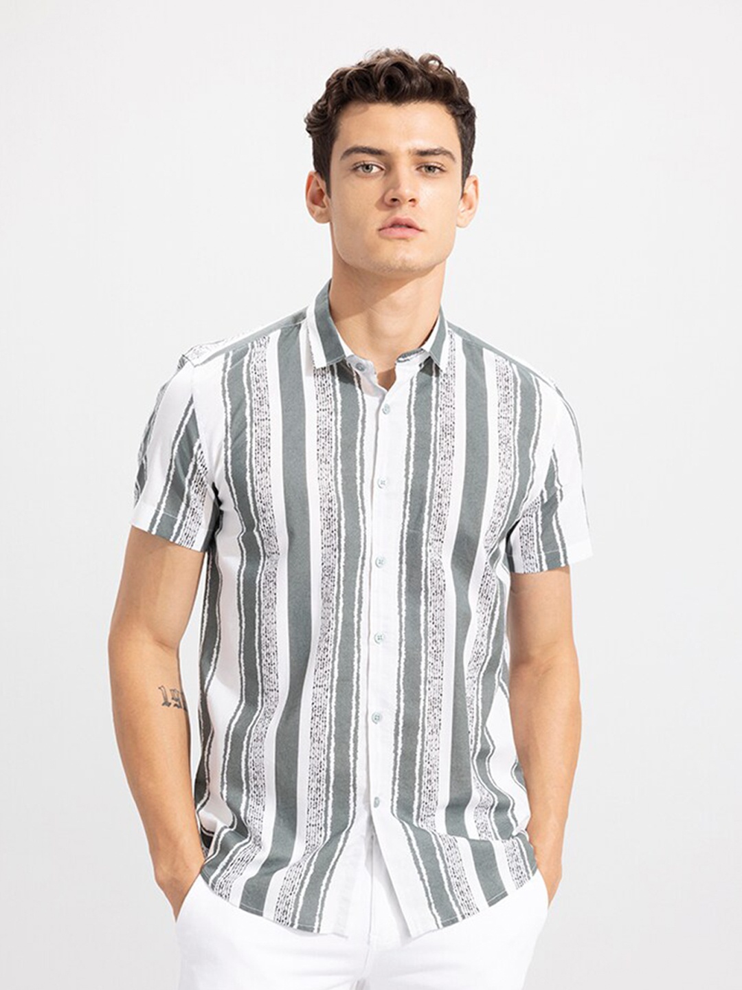 

Snitch Men Blue Striped Cotton Slim Fit Opaque Casual Shirt