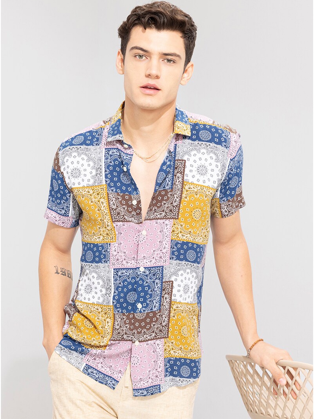 

Snitch Yellow Slim Fit Ethnic Motif Opaque Printed Casual Shirt