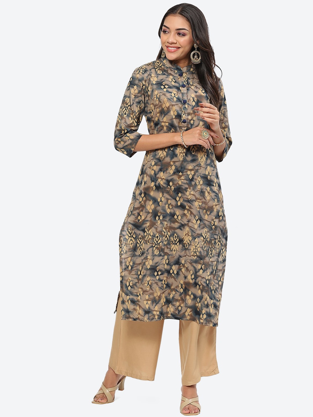 

Kurti's by Menka Abstract Printed Mandarin Collar Regular Kurta, Grey