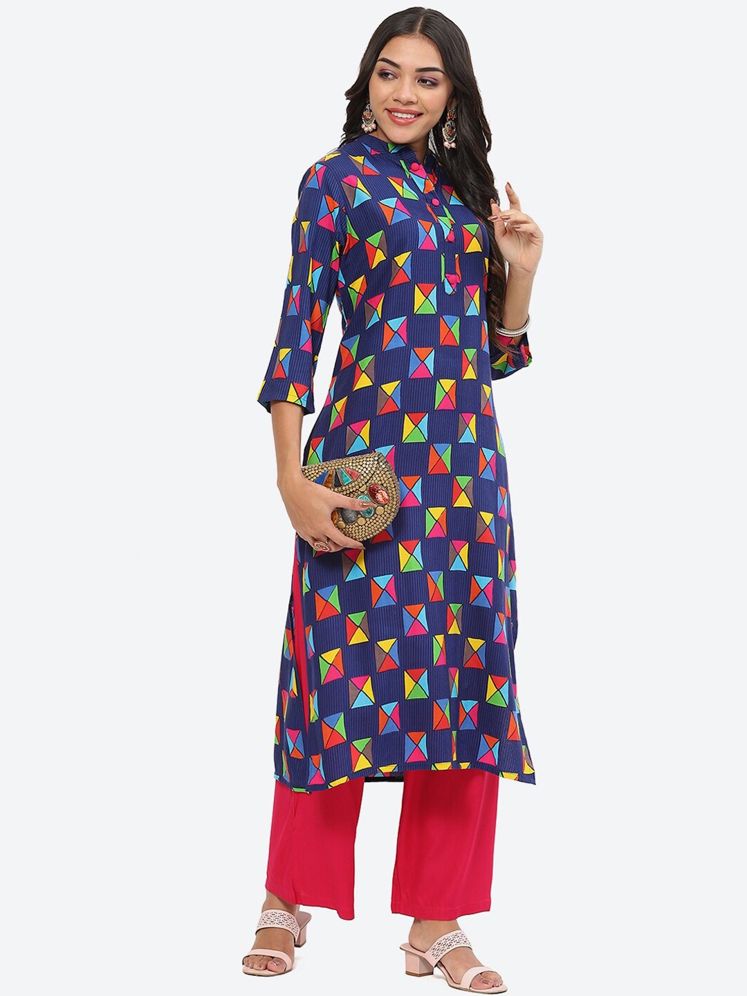 

Kurti's by Menka Geometric Printed Kurta, Blue