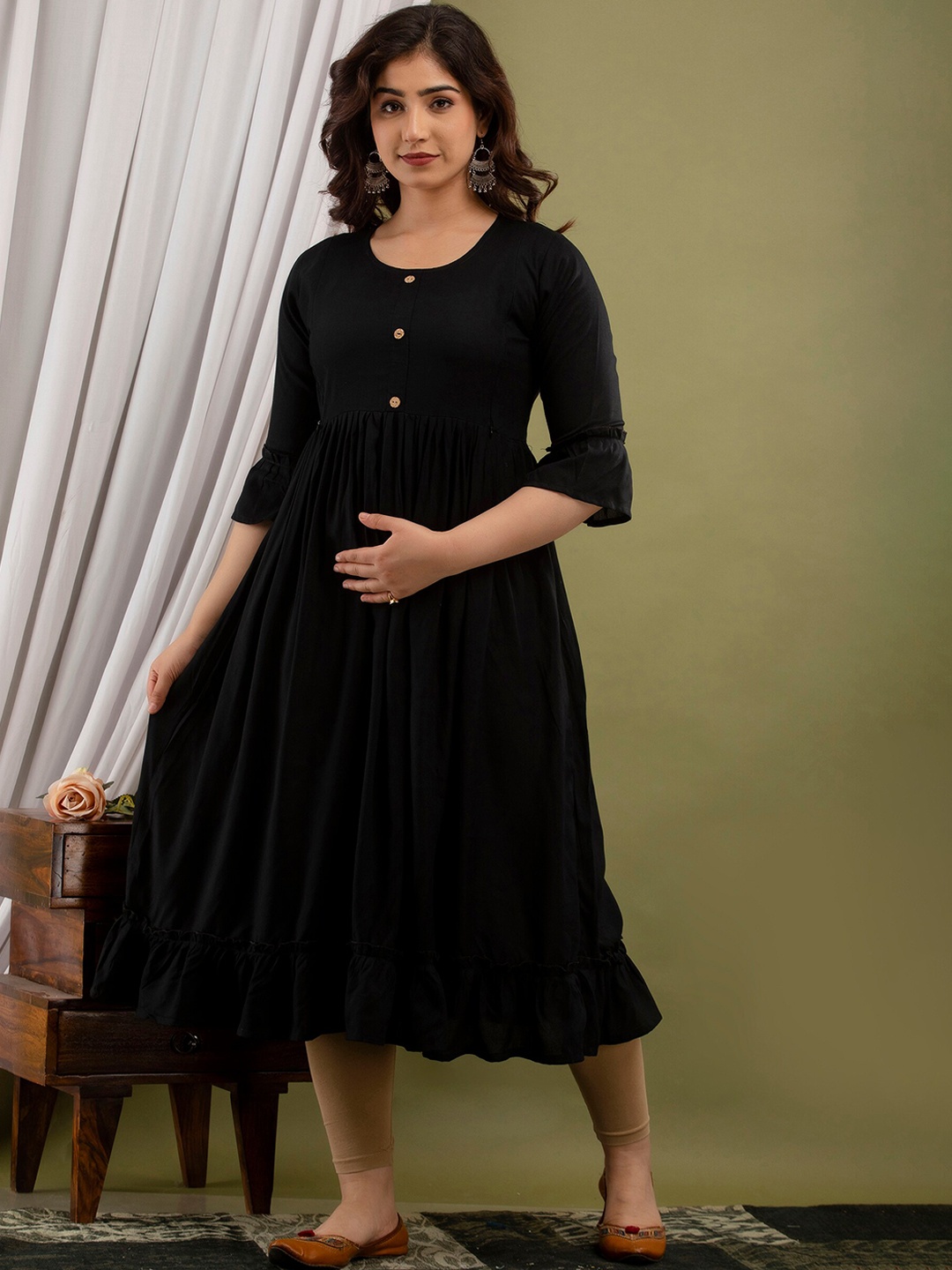 

Mialo fashion Bell Sleeves Maternity Anarkali Kurta, Black