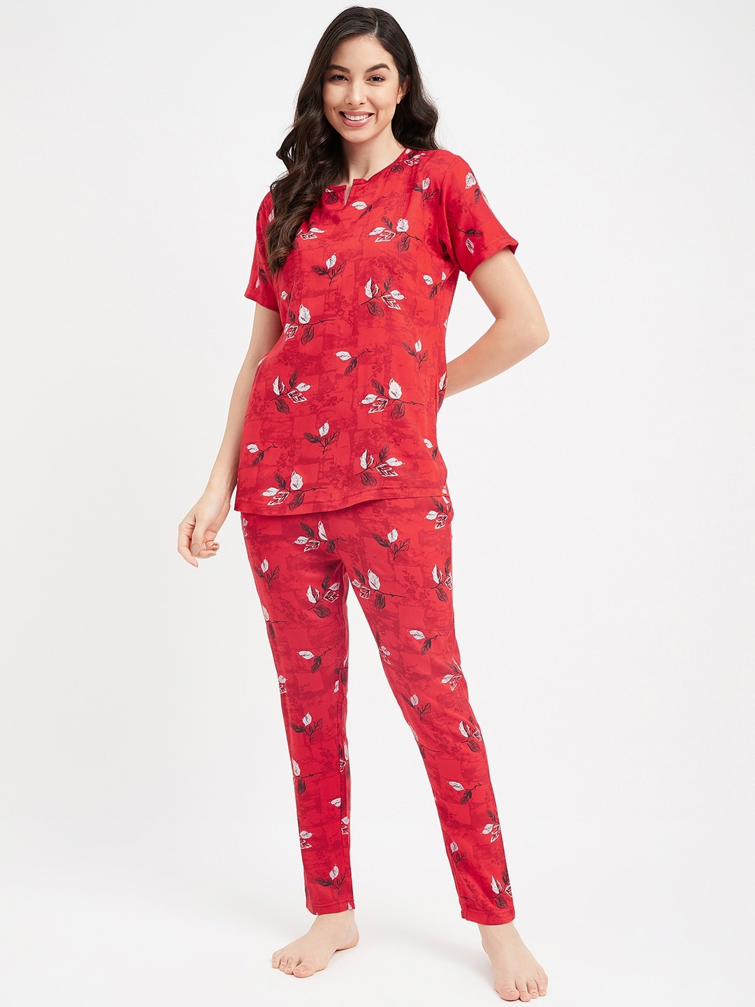 

FirstKrush Floral Printed Pure Cotton Night Suit, Red