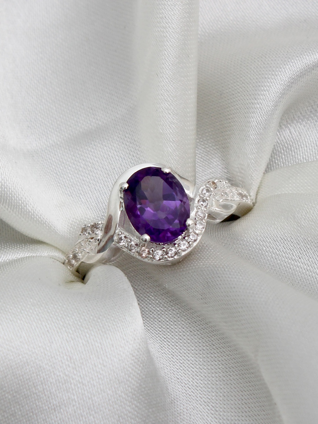 

HIFLYER JEWELS 92.5 Sterling Silver Amethyst-Studded Finger Ring