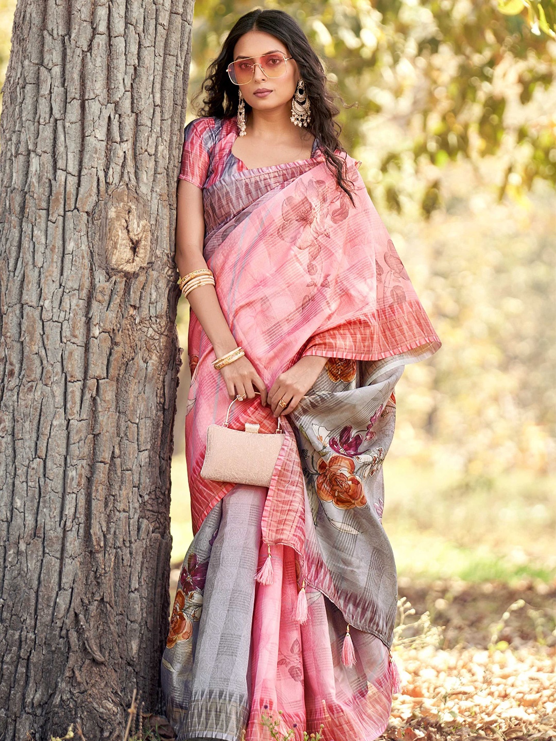 

Mitera Pink & Grey Floral Printed Zari Pure Cotton Saree