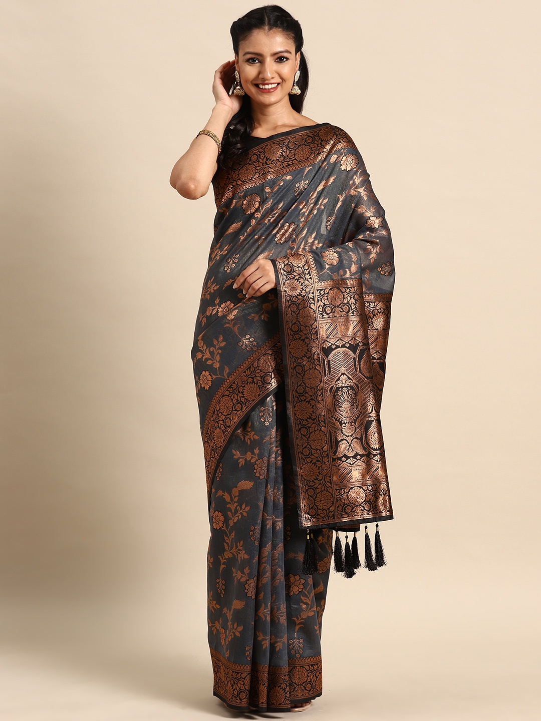 

MANOHARI Floral Zari Silk Blend Banarasi Saree, Grey