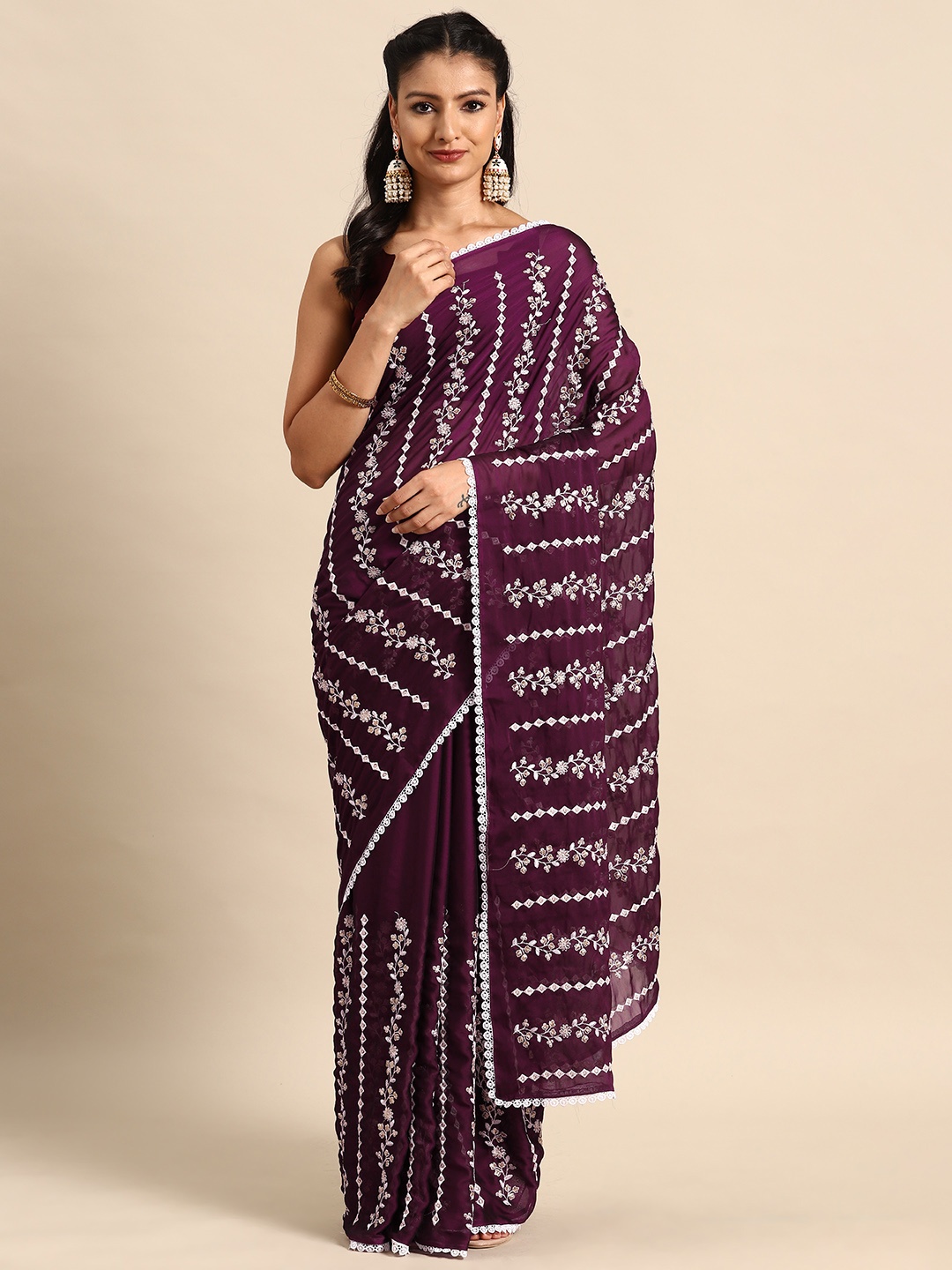 

MANOHARI Floral Embroidered Banarasi Saree, Purple