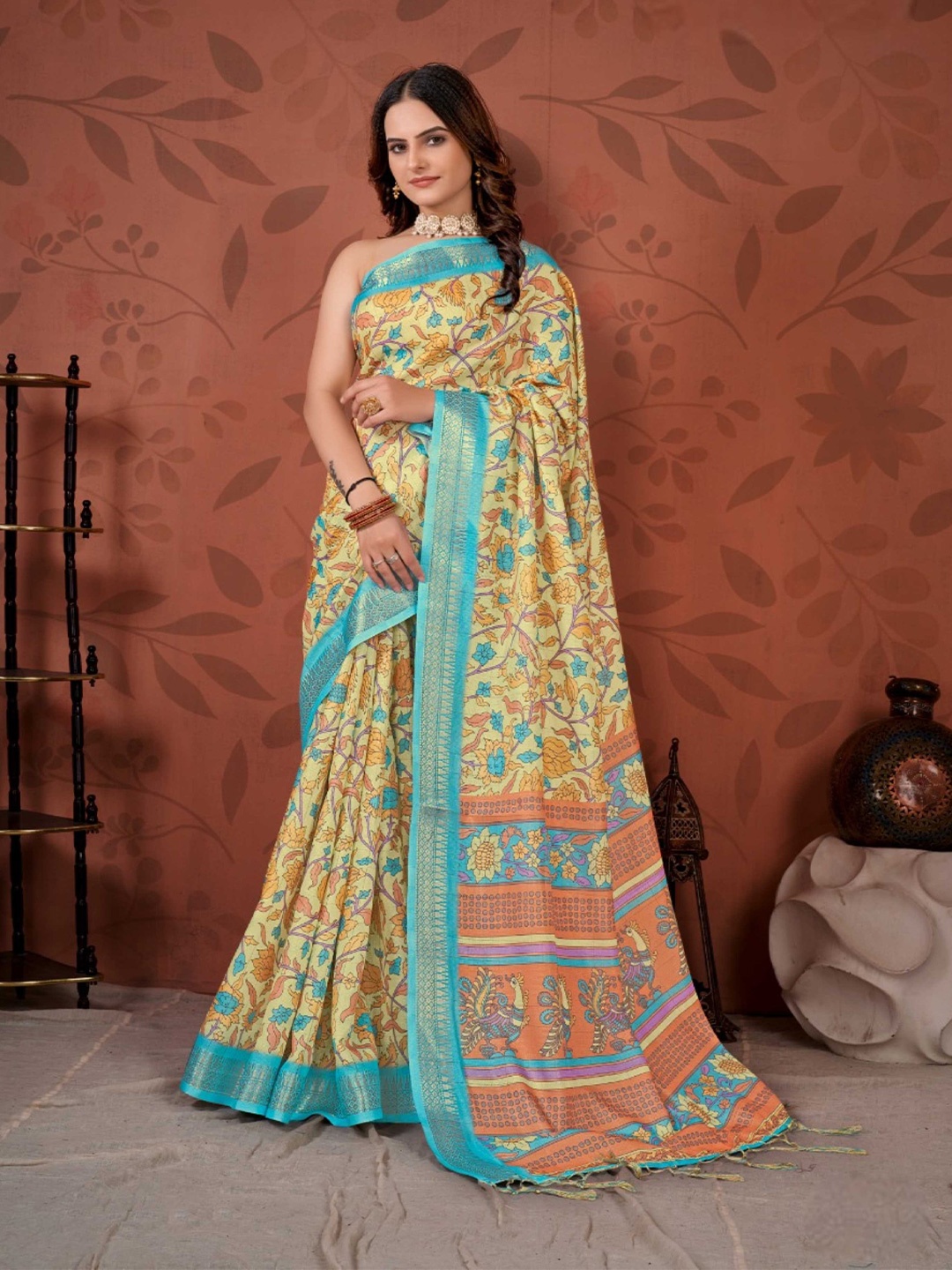 

Mitera Beige & Blue Floral Printed Zari Pure Cotton Saree