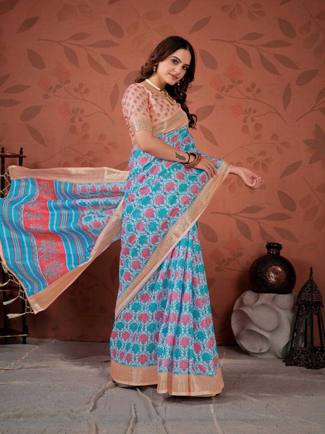 

Mitera Blue & Pink Floral Zari Pure Cotton Saree