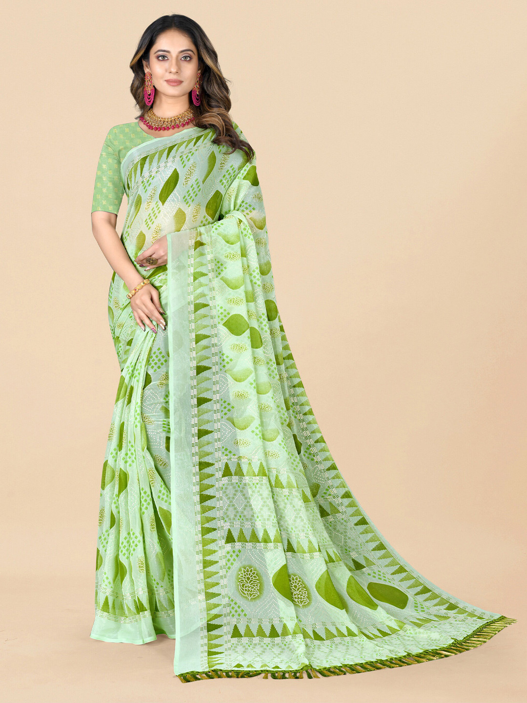 

Rhey Floral Printed Pure Chiffon Saree, Green