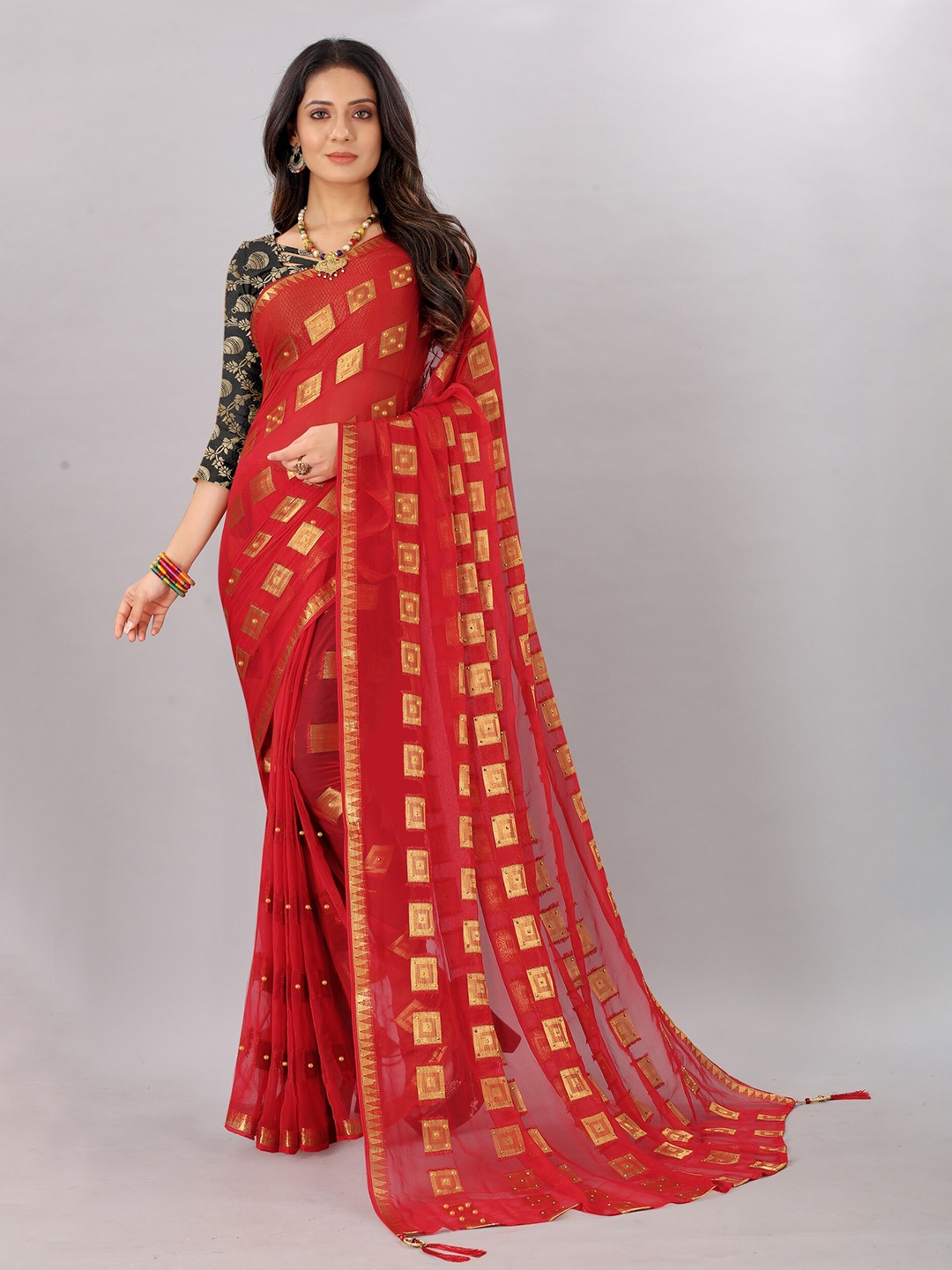 

Rhey Geometric Woven Design Beads and Stones Pure Chiffon Banarasi Saree, Red