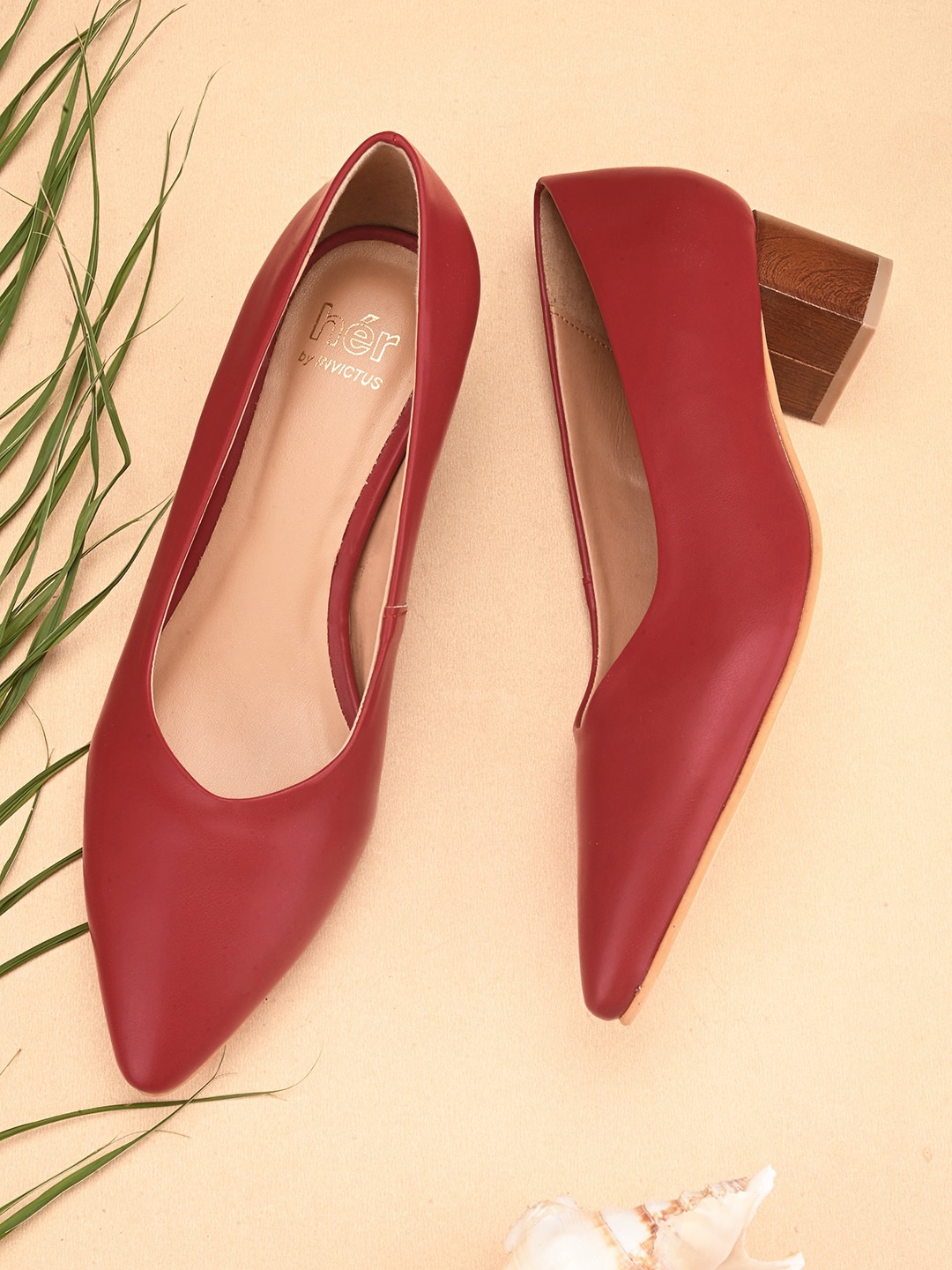 

her by invictus Red Pointed Toe Block Heel Pumps