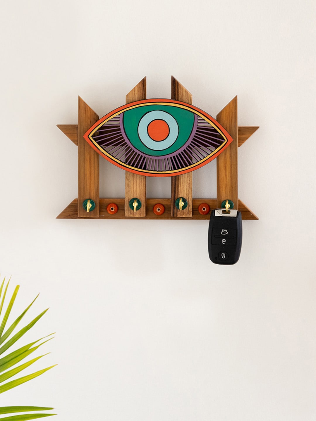ExclusiveLane Brown African Mask Eye Key Holder