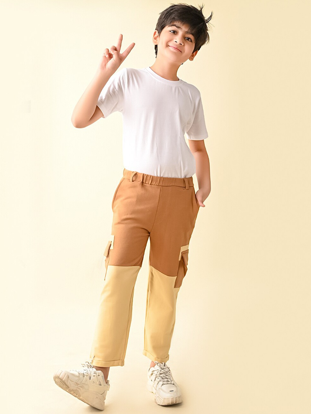 

LilPicks Boys Colourblocked Cotton Track Pants, Brown