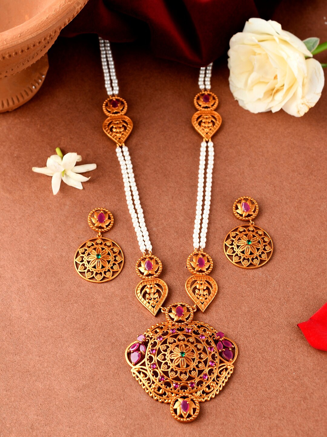 

Voylla Gold-Plated Floral Pearl Adorned Antique Necklace Set