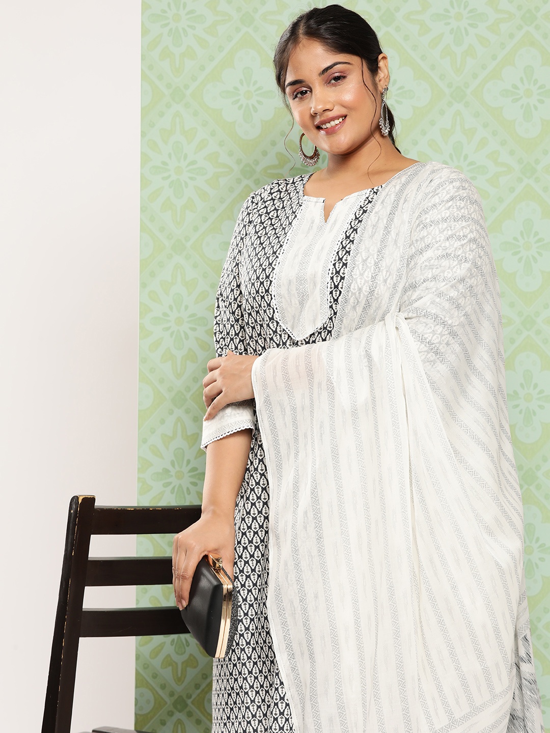 

Yufta Women Plus Size Ethnic Motifs Printed Pure Cotton Kurta with Trousers & With Dupatta, Black