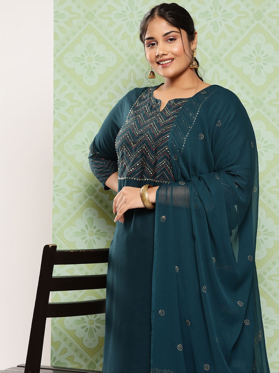 

Yufta Plus Size Yoke Design Regular Sequinned Kurta with Trousers & Dupatta, Teal
