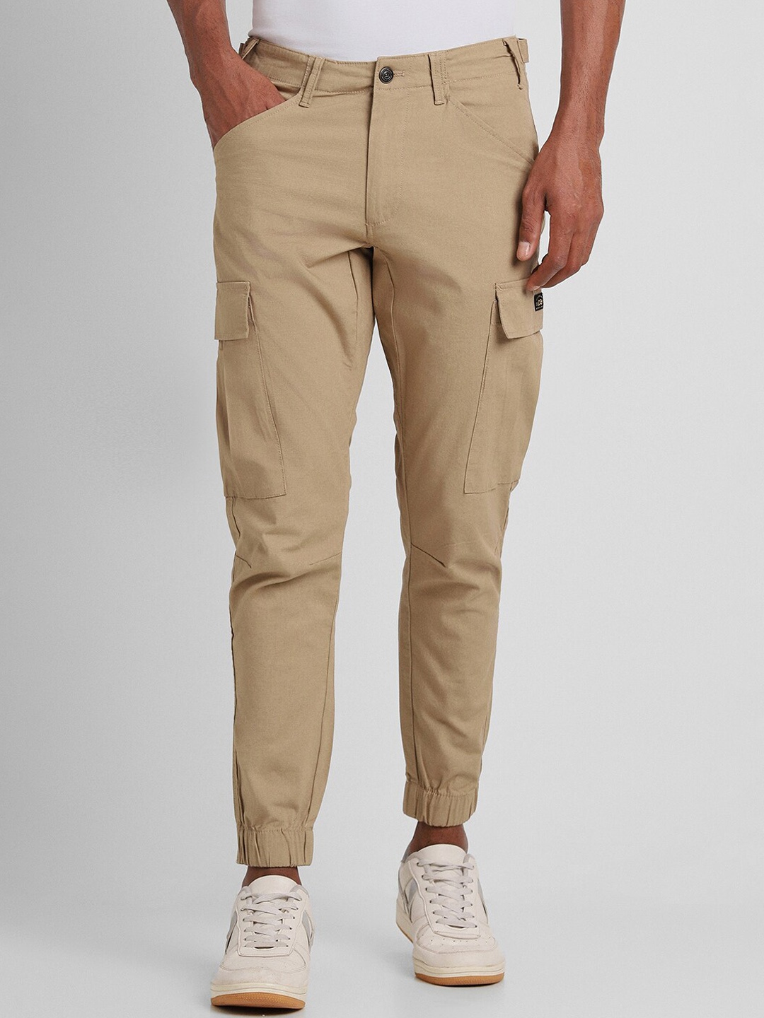 

Peter England Casuals Men Slim Fit Joggers, Khaki