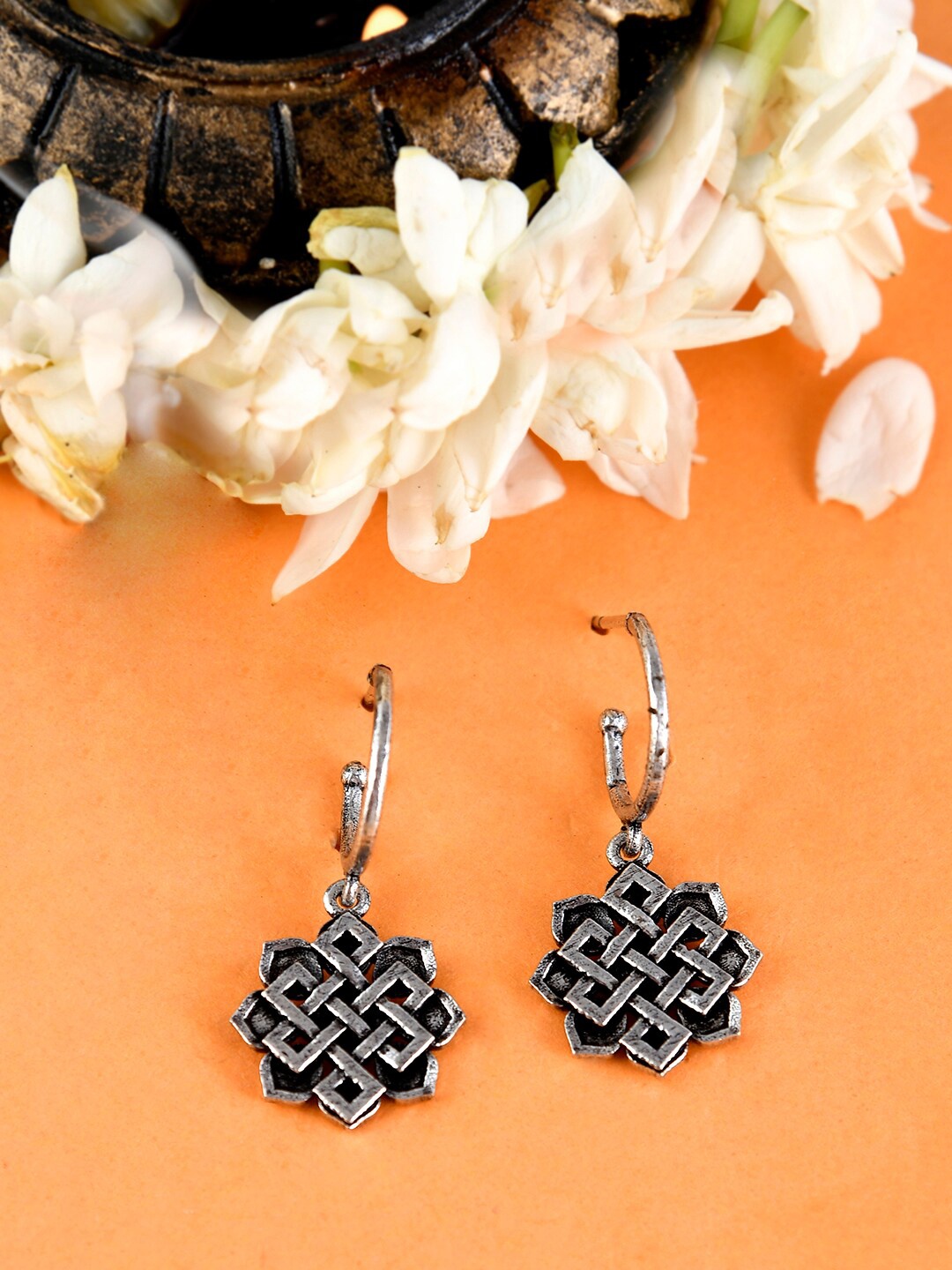 

Voylla Silver-Plated Oxidised Floral Shaped Drop Earrings