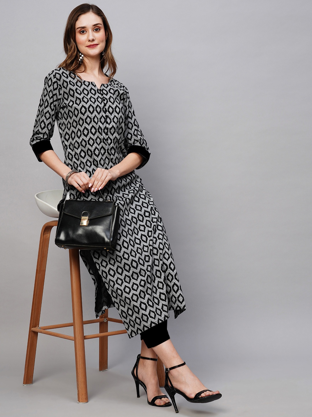 

KALINI Ethnic Motifs Printed Notched Neck Kurta with Trousers, Black