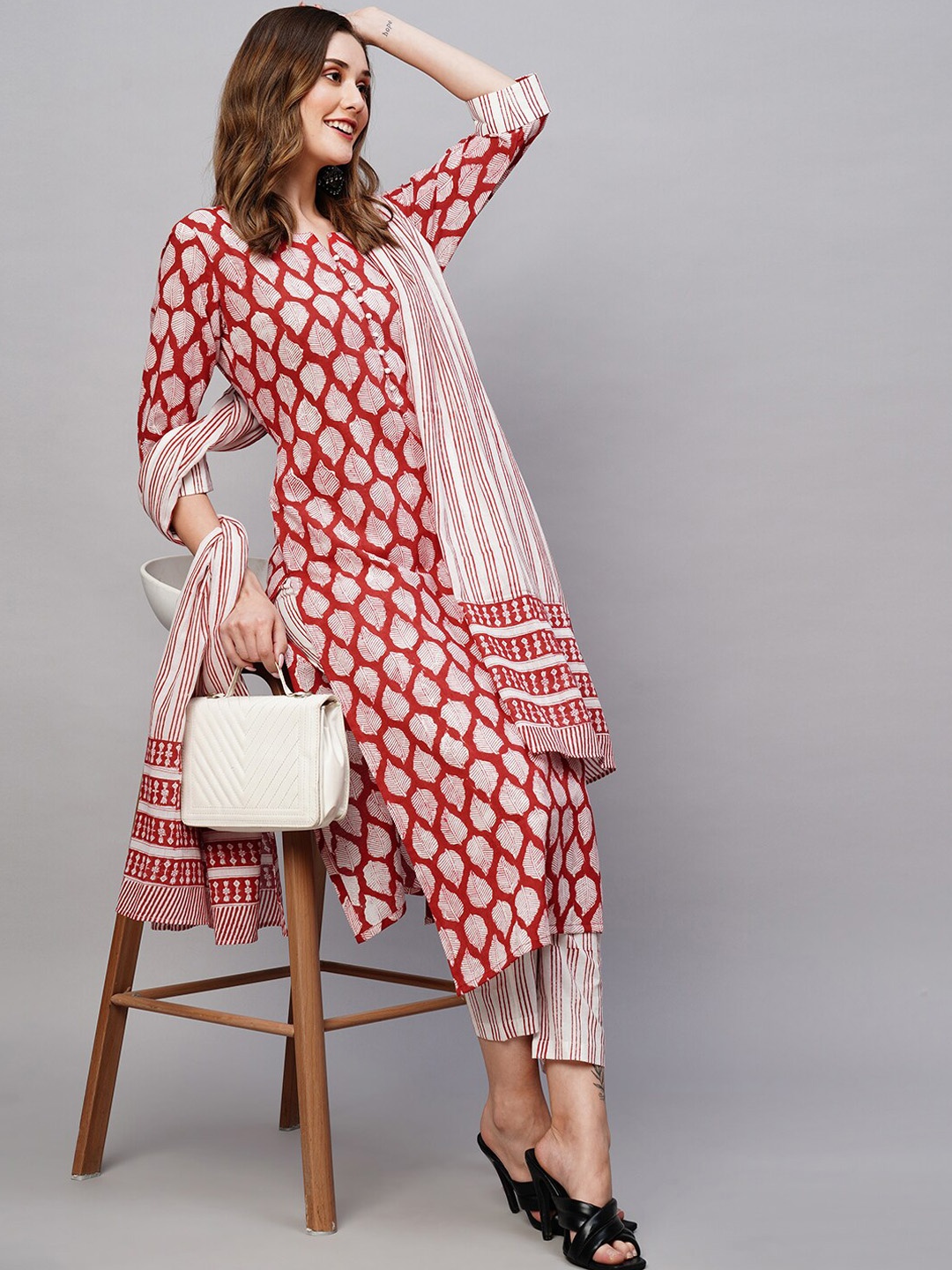 

KALINI Ethnic Motifs Printed Kurta with Trousers & Dupatta, Red