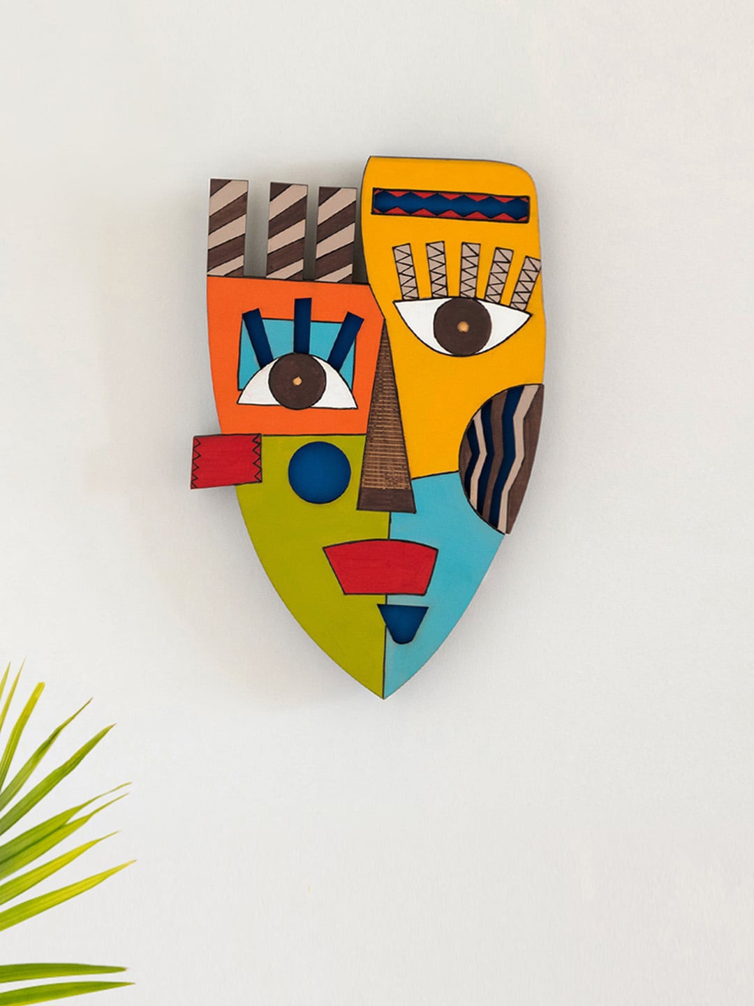 

ExclusiveLane Yellow & Green African Warrior Mask Wall Decor