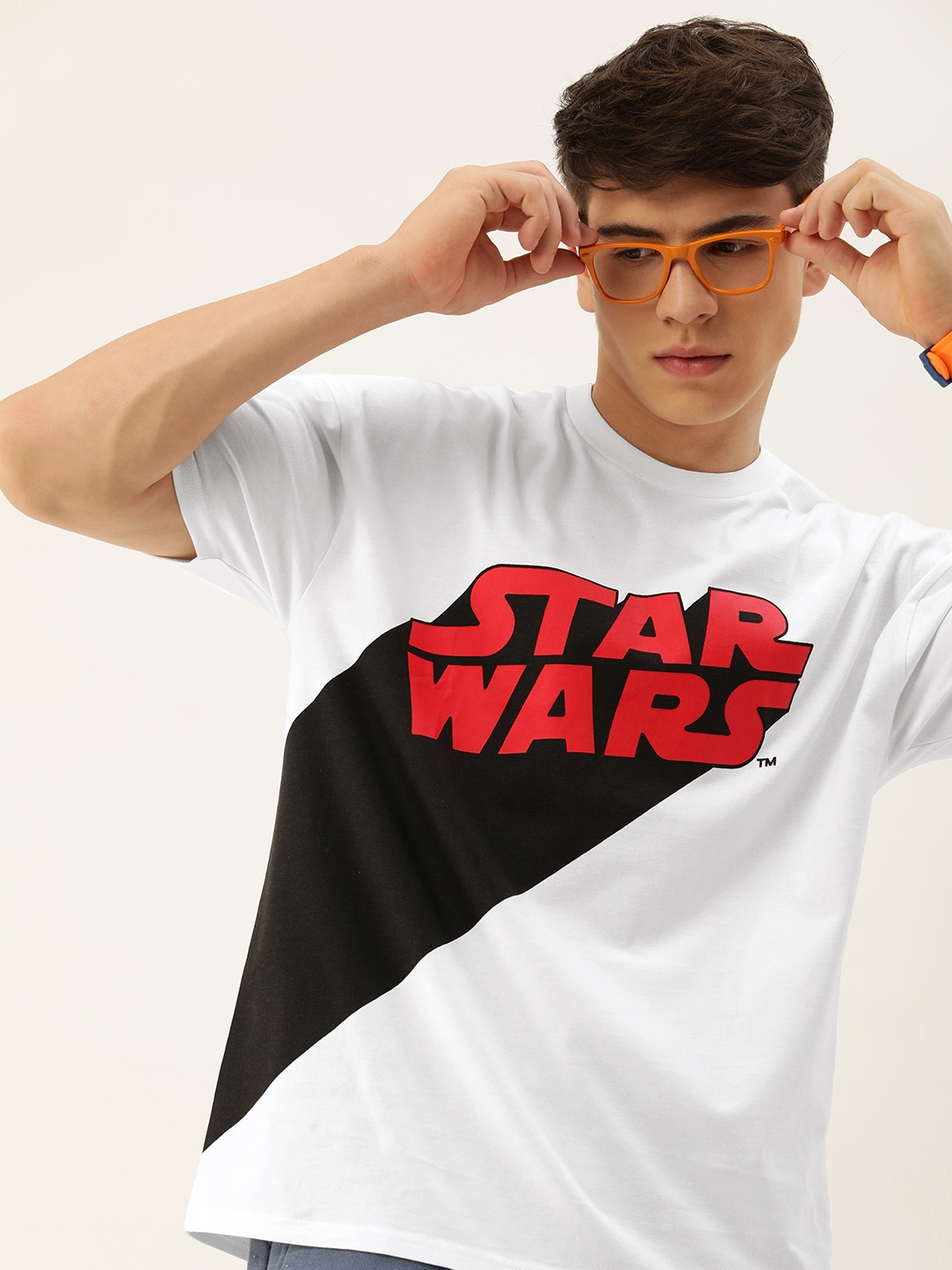 

Kook N Keech Men Star Wars Printed Pure Cotton Loose T-shirt, White