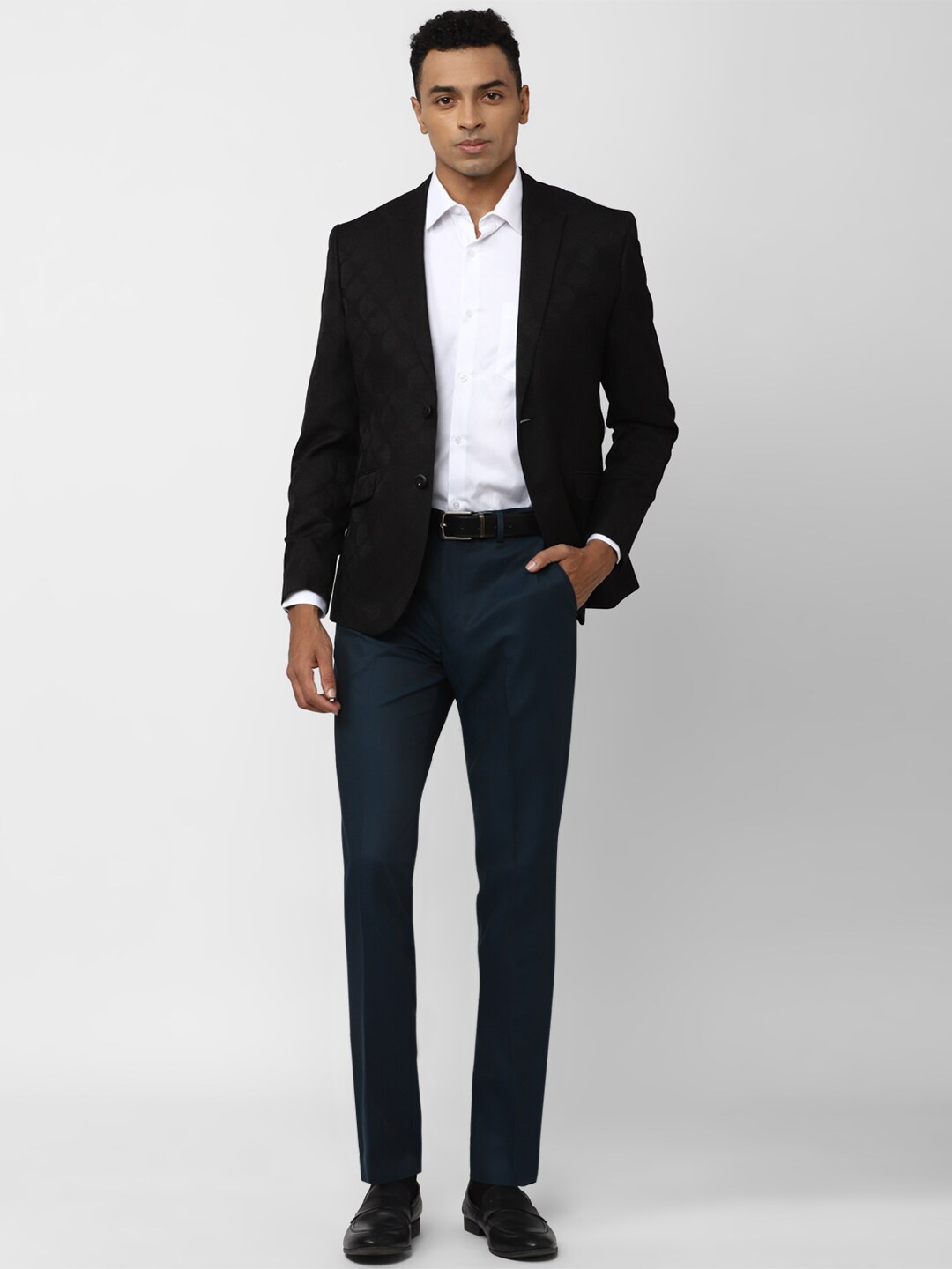 

V Dot Men Slim-Fit Single-Breasted Two-Piece Suit, Black