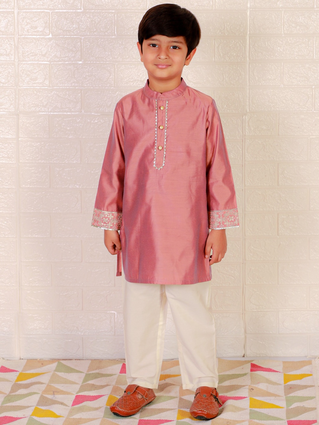 

LIL DRAMA Boys Mandarin Collar Gotta Patti Pure Silk Kurta with Pyjamas, Pink