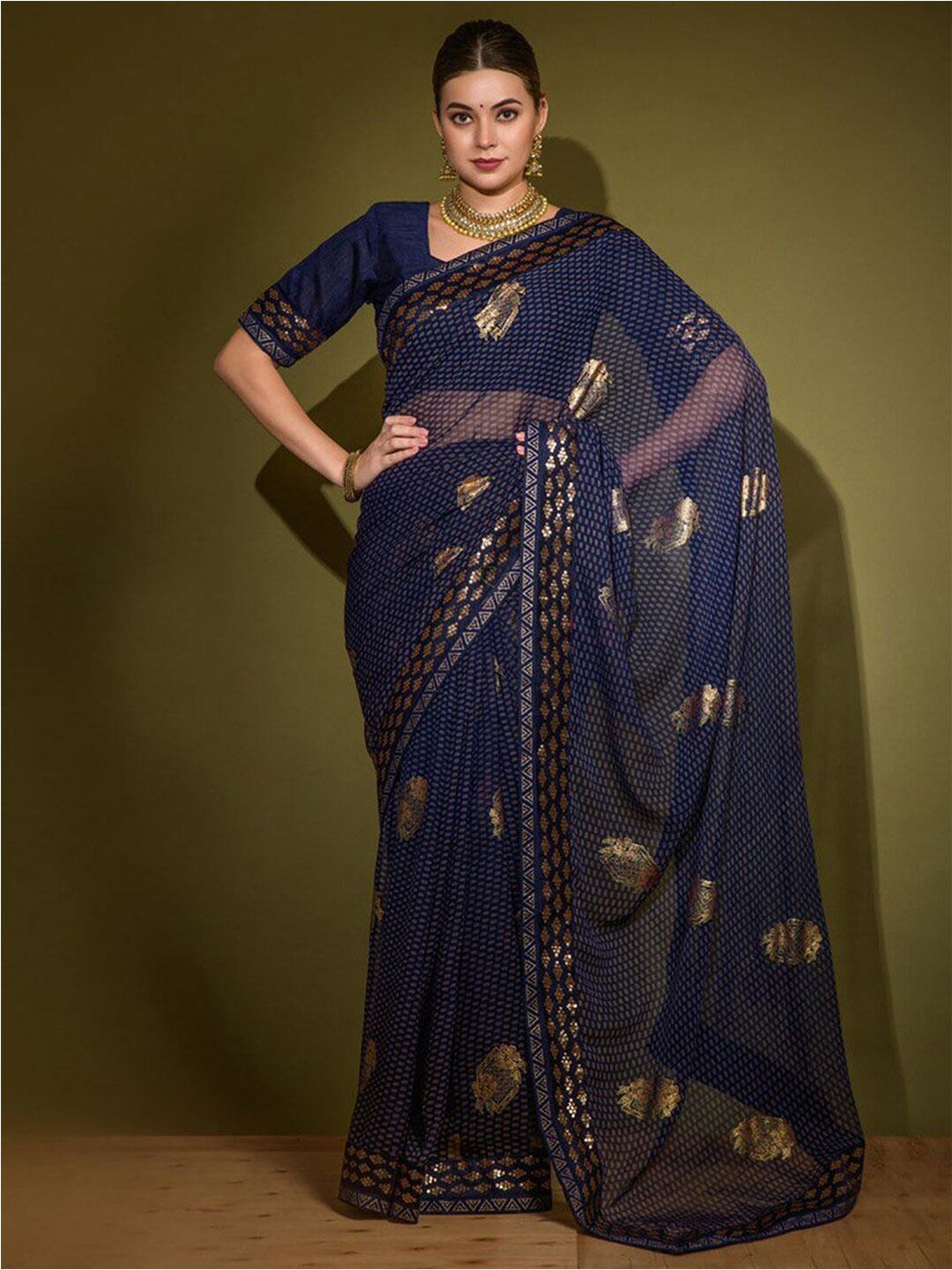 

Mitera Floral Printed Saree, Navy blue