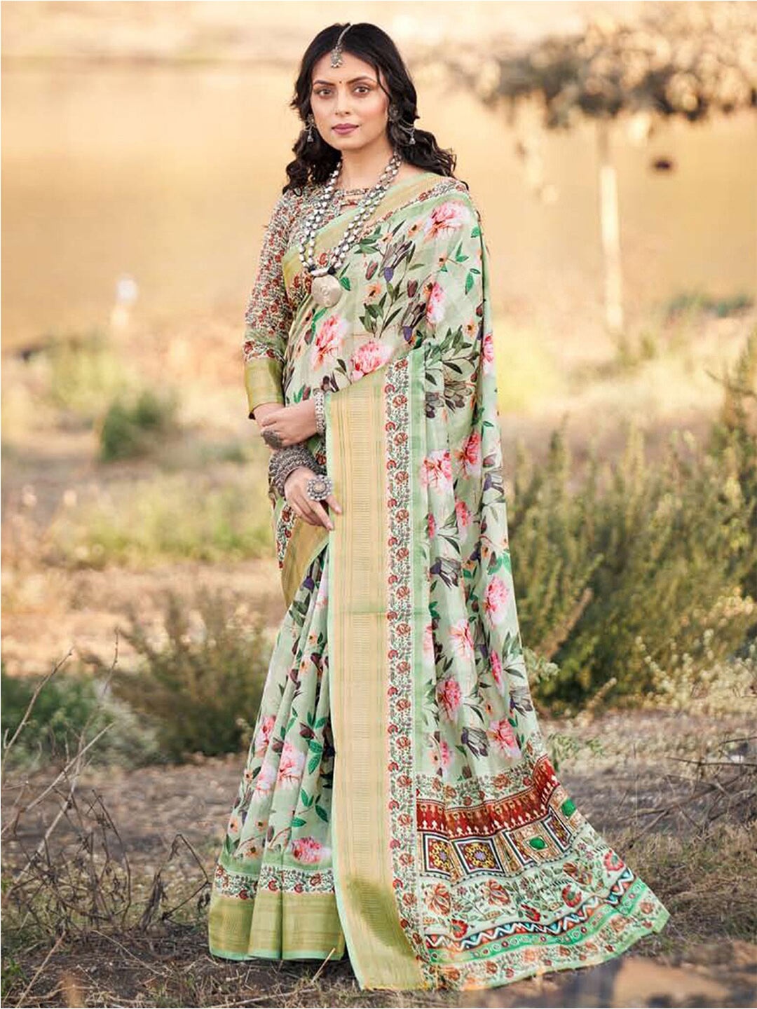 

Mitera Green & Pink Floral Printed Zari Saree