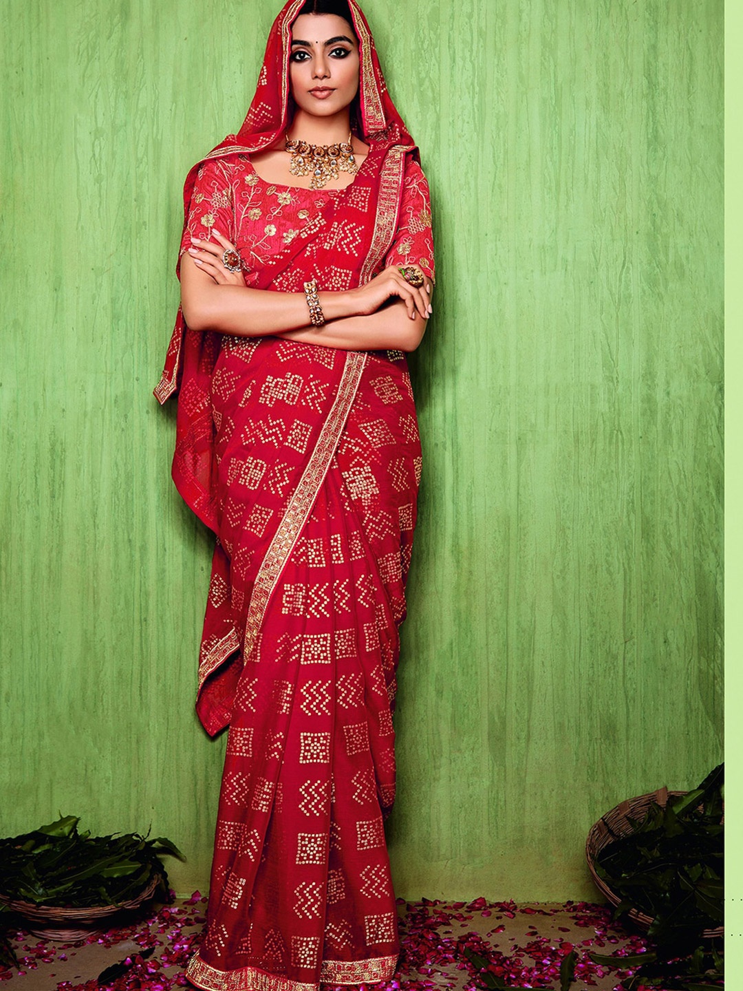 

Mitera Red & Gold-Toned Bandhani Zari Poly Chiffon Saree