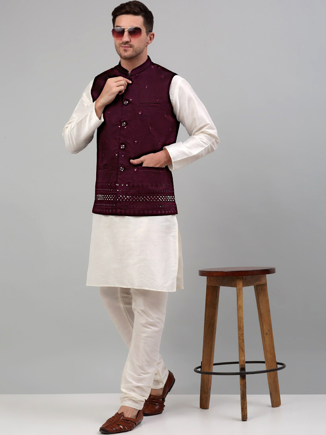 

Jompers Embroidered Dupion Silk Long Sleeve Kurta & Churidar with Nehru Jacket, Off white