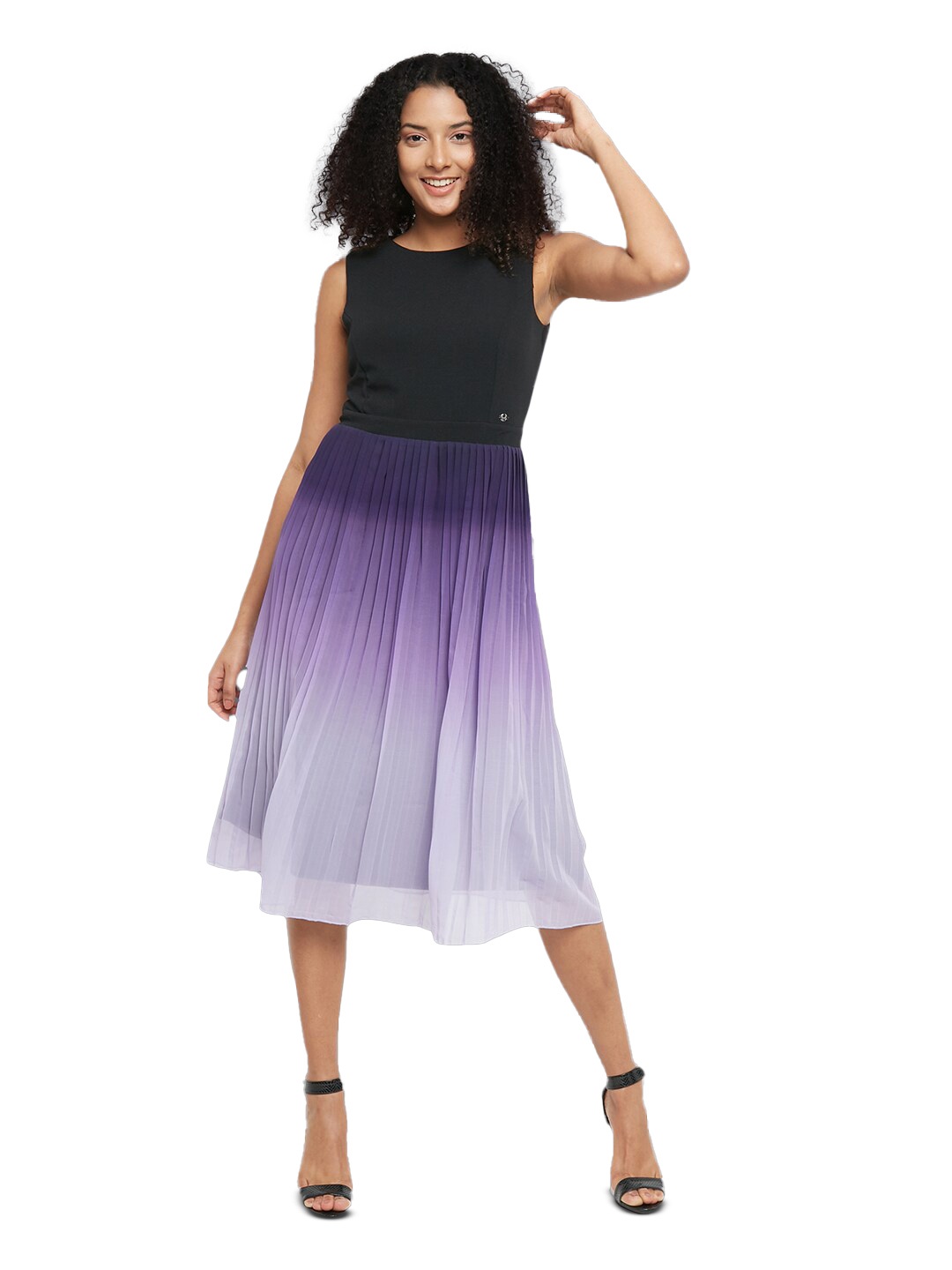 

Allen Solly Woman Tie & Dye Accordion Pleated Sleeveless Fit & Flare Midi Dress, Black