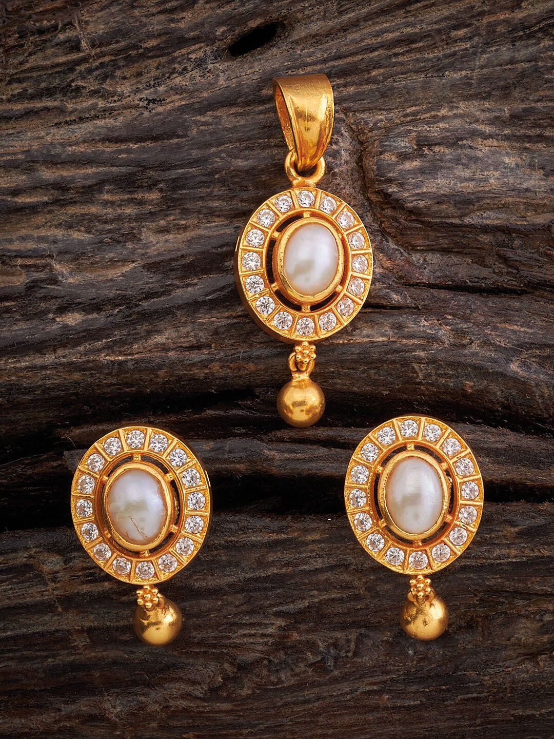 

Kushal's Fashion Jewellery Pure Silver Stone-Studded Pendant With Earrings, Gold