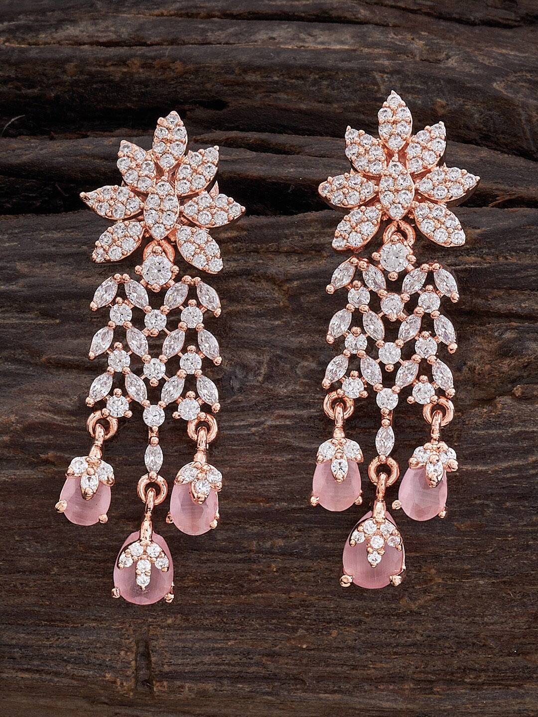 

Kushal's Fashion Jewellery Rose Gold-Plated Leaf Shaped Chandbalis Earrings