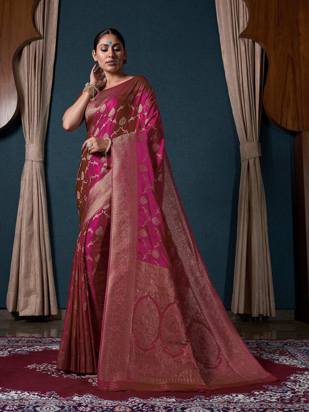 

Vardha Ethnic Motif Woven Design Zari Satin Banarasi Saree, Pink